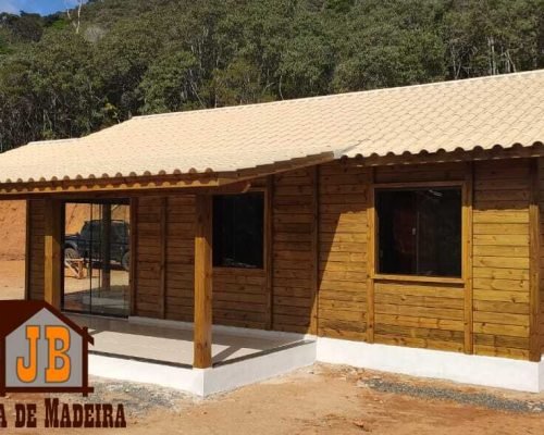 Casa Térrea de Madeira – Modelo Santa Teresa-ES – 100 m²